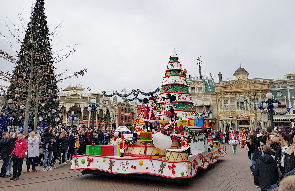 Silvester in Paris - 10 Tipps für Disneyland Paris parade