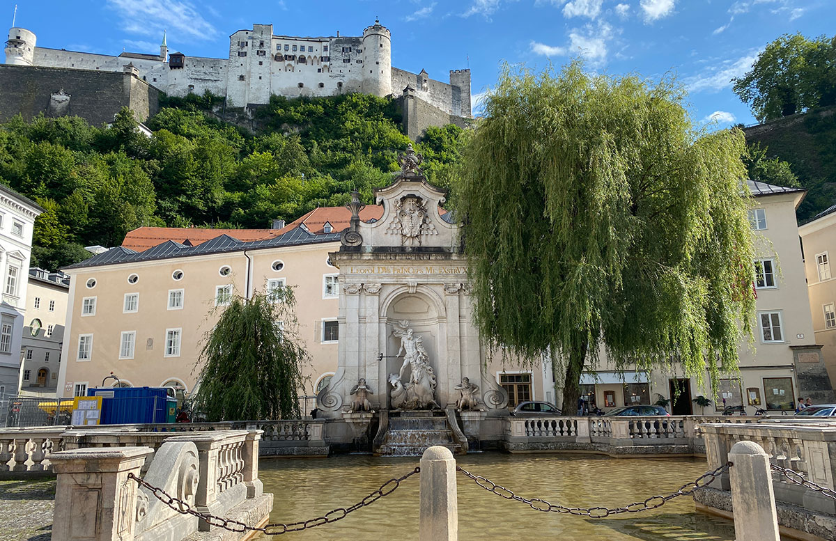 24-Stunden-in-Salzburg-Ausflugstipps-für-Familien-blick-auf-burg