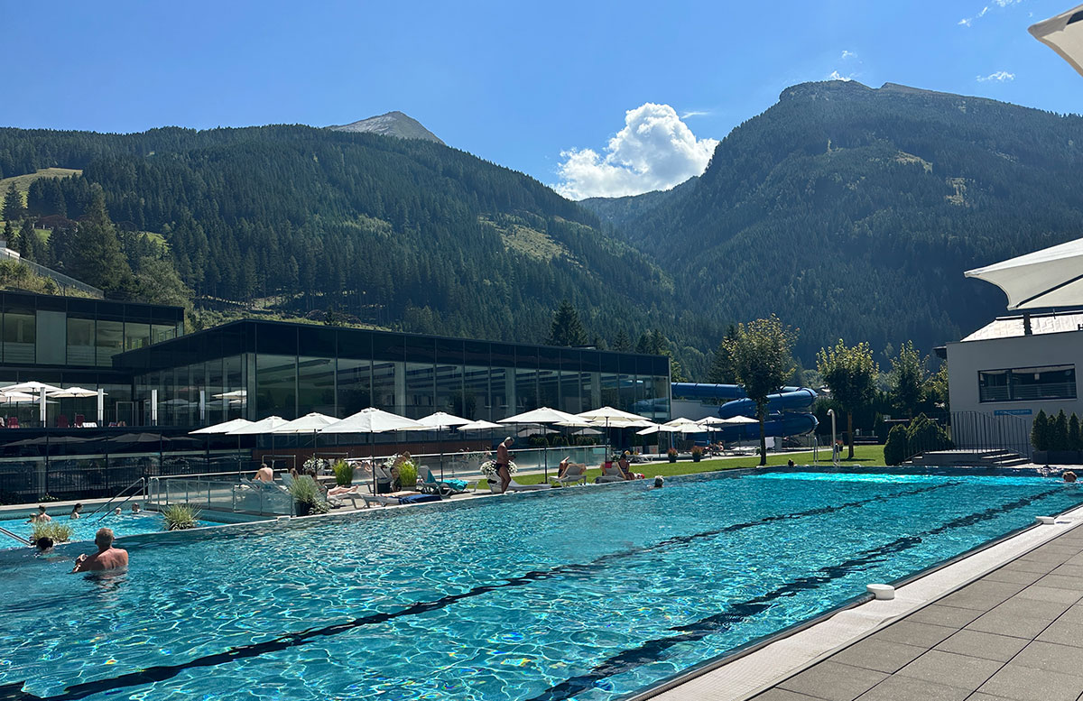 5-Ausflugsziele-in-Neukirchen-beim-Naturdorf-Oberkühnreit--felsentherme