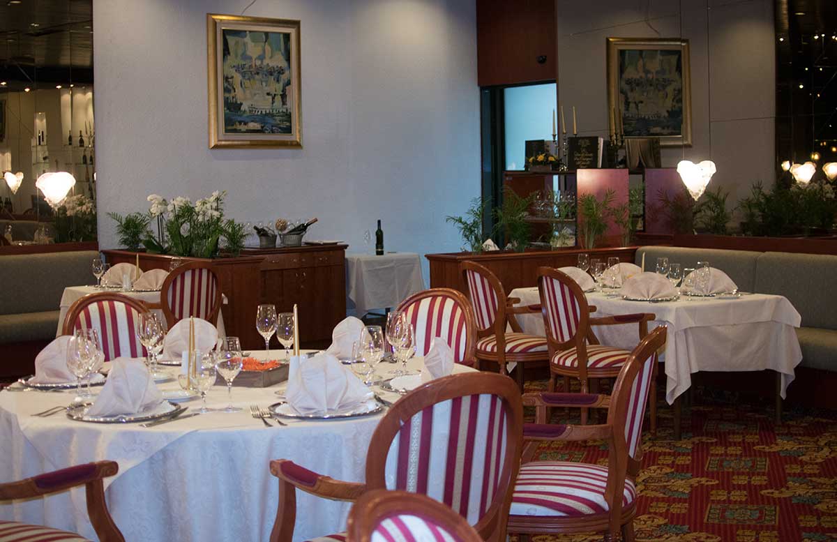 Grand Hotel Bernardin in Portoroz meer esszimmer