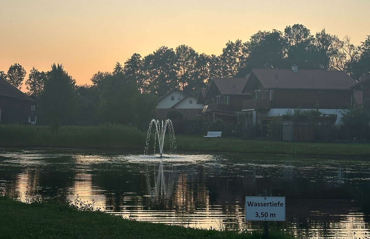 Clamping-im-Vital-CAMP-Bayerbach-badeteich-sonnenuntergang