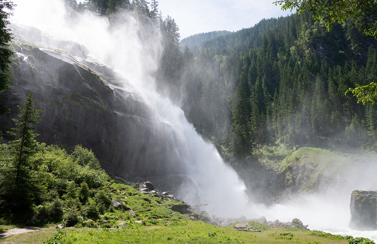 Die-Krimmler-Wasserfälle---die-größten-Wasserfälle-Europas-wasserfall-groß