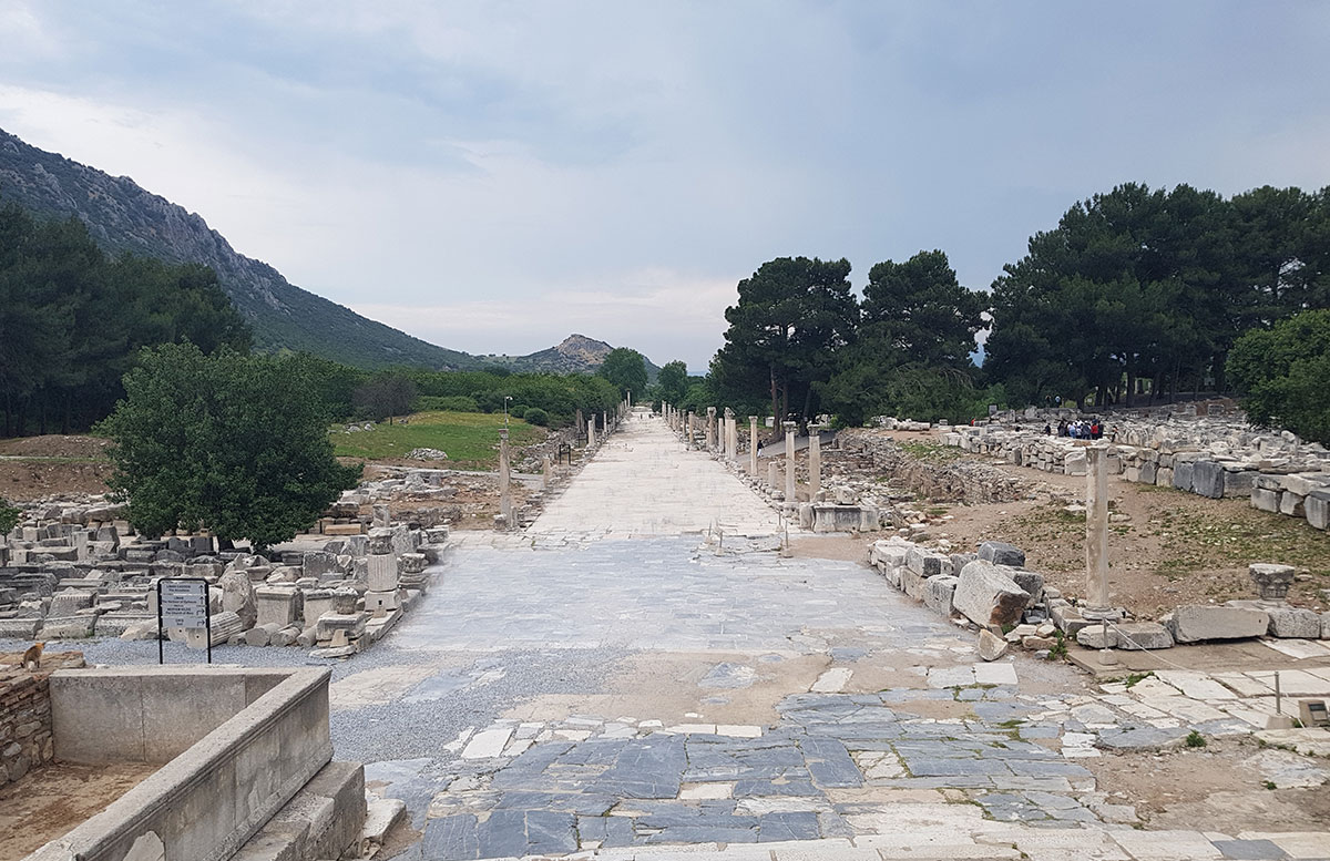 Die-Ruinen-von-Ephesos-handelsweg