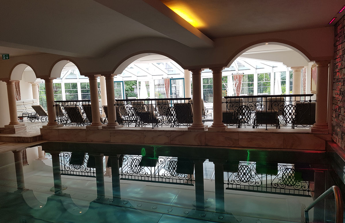 Hotel-Bismarck-in-Bad-Hofgastein-indoor-pool