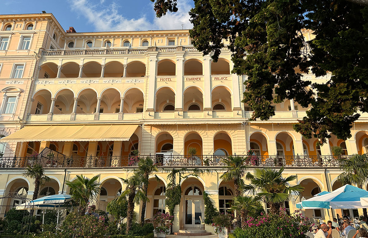 Kvarner-Palace-in-Crikvenica-Kroatien-kvarner-palast