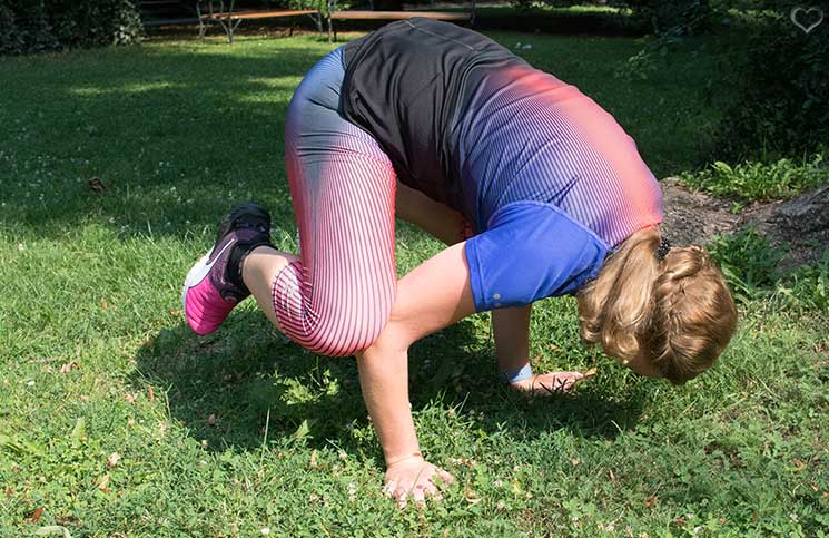Power-Workout-mit-Puma-yoga-position