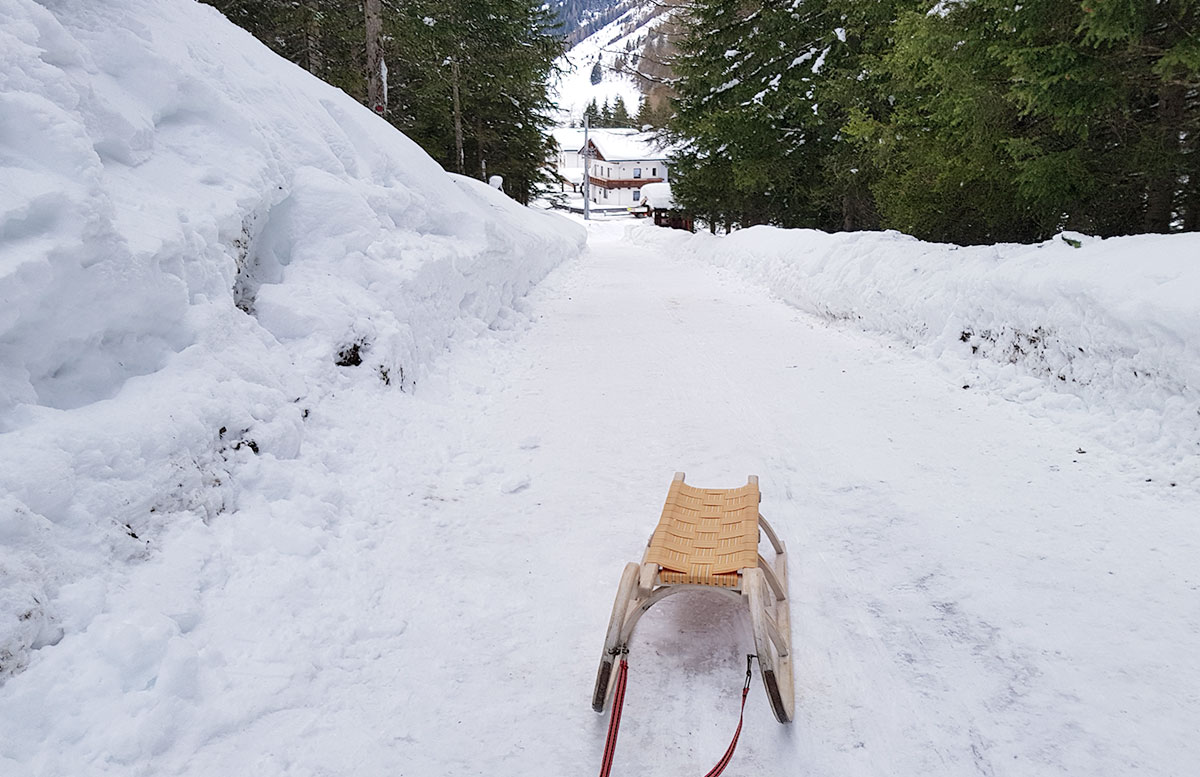 Schneeschuhwanderung zum Obernberger See gasthof olpererblick rodel