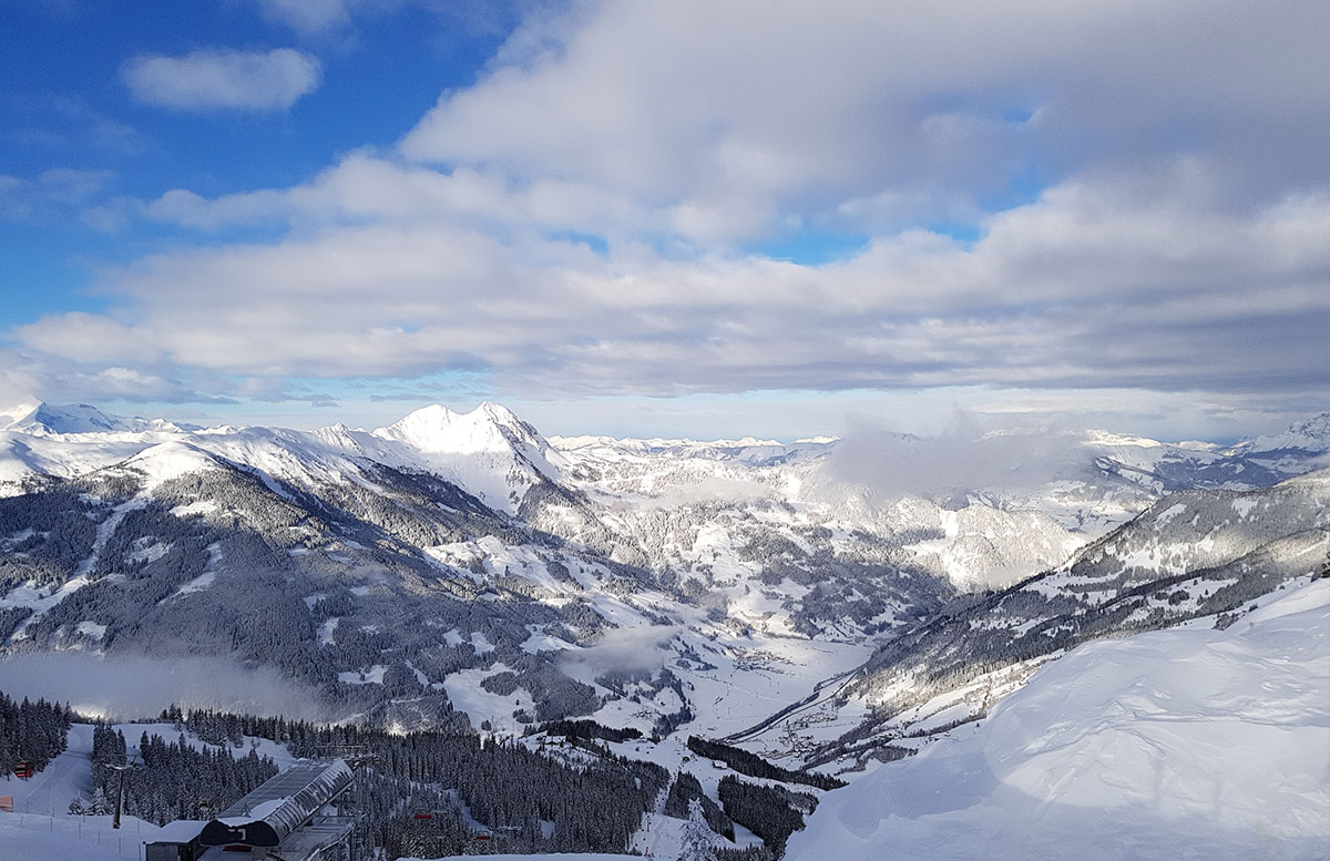Ski amade - made my Day Aufladen in Dorfgastein piste yoga übungen ausblick