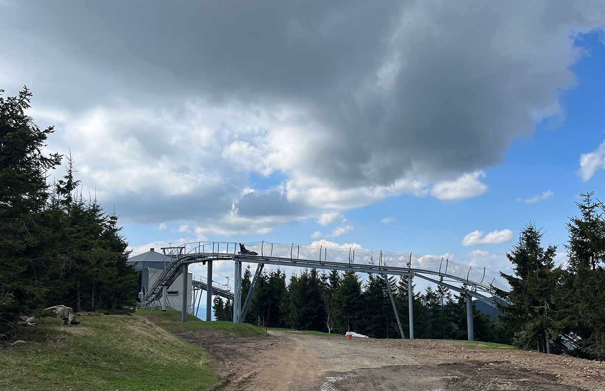 Sky-Bridge-721-die-längste-Hängebrücke-der-Welt-baumwipfelpfad-rodelbahn
