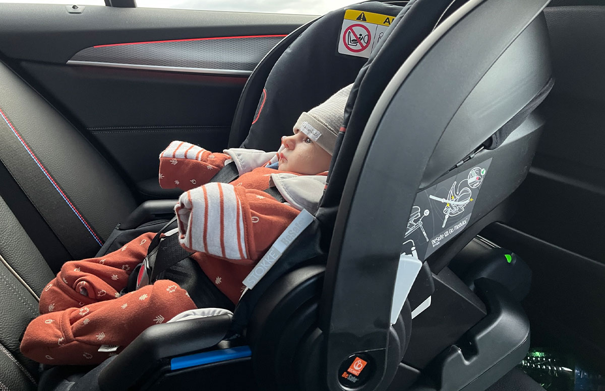 Stokke-iZi-Go-Modular-X1-Kindersitz-von-BeSafe-autositz-neugeborenes