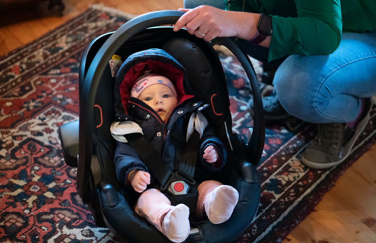 Stokke-iZi-Go-Modular-X1-Kindersitz-von-BeSafe-baby-transport