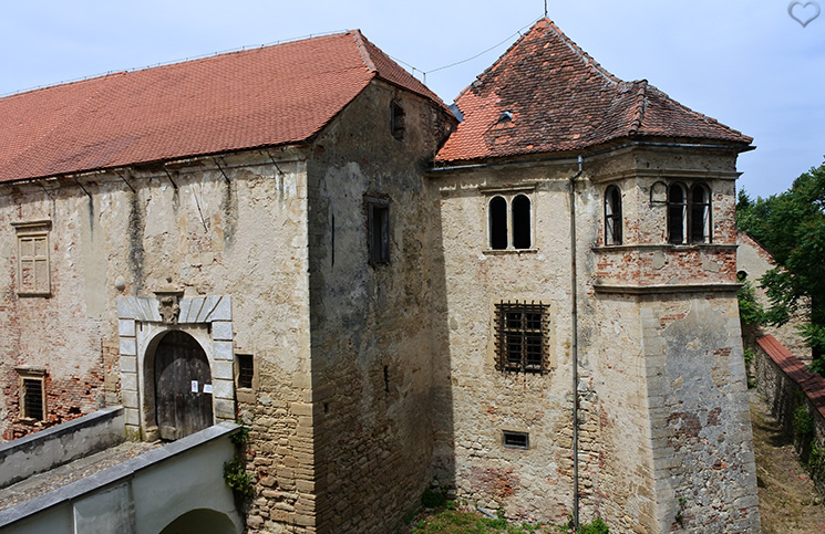 negova-castle