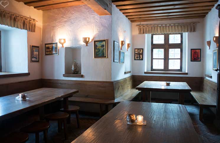 reise-nach-konjice-ältestes-restaurant-in-mitteleuropa-gastuz